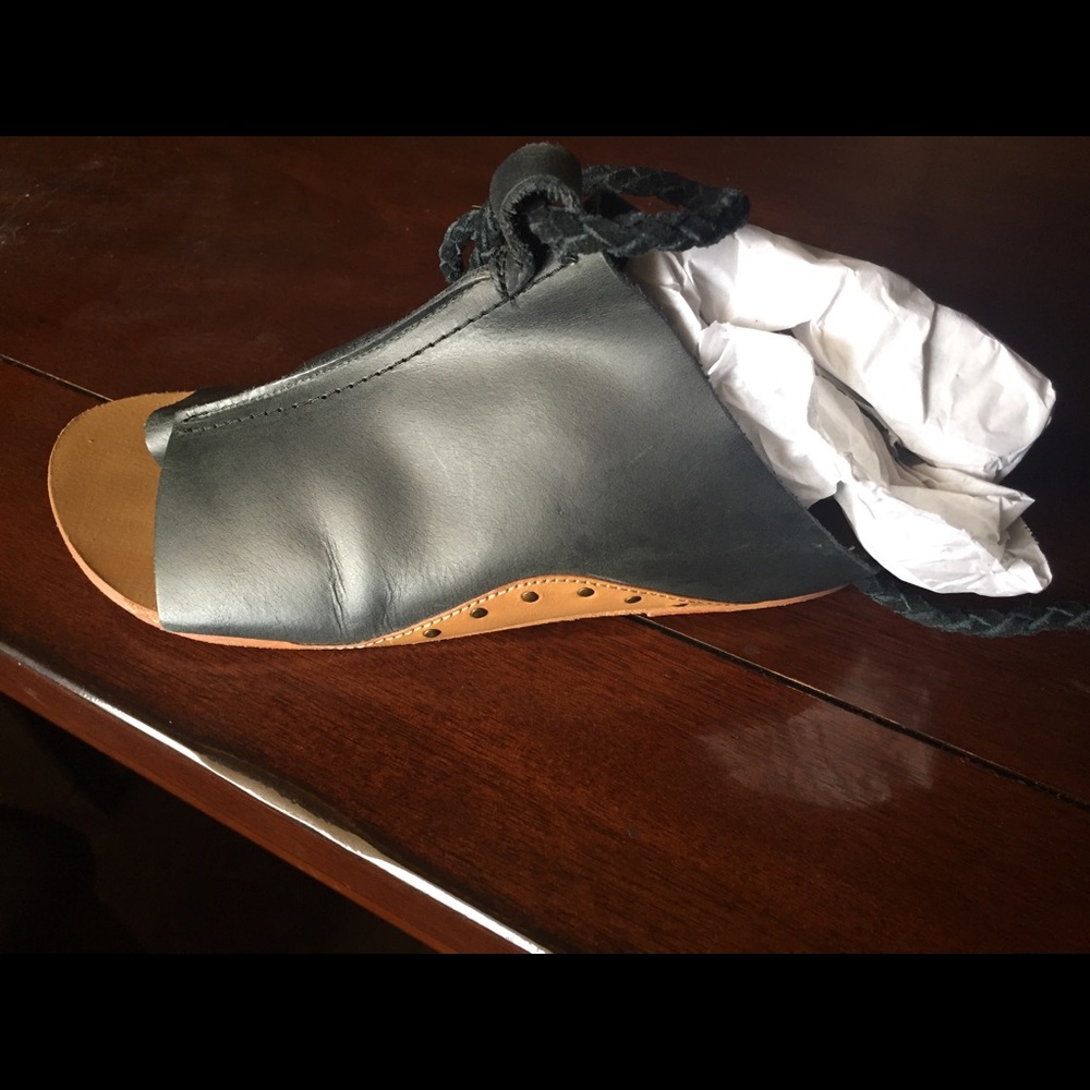 Women Roman style sandals